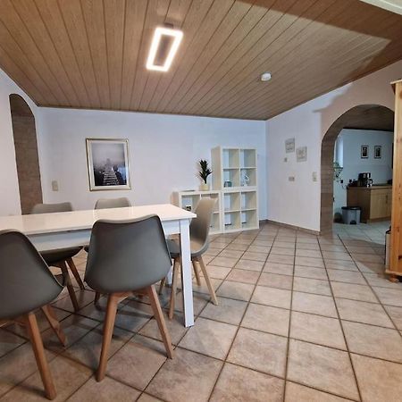 Grosszuegige Ferienwohnung 4+1 P. Büttelborn Eksteriør billede